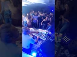 #dancing #melodictechno #livelooping