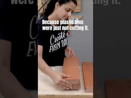 Easy DIY outdoor storage box that doubles as a bench. #woodworkingplans #outdoorprojects or