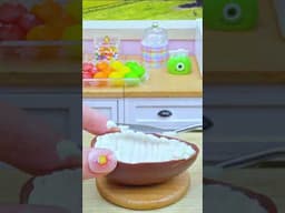 Amazing Kinder Egg #minicake #cake #baking