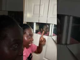 How to see top of head using 3 way mirror