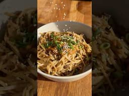 Quick and easy spicy satay noodles 🍜 #satay #noodles #shorts