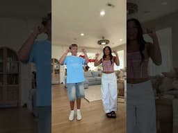 This song is a summer vibe!! 💙 #16kids #bigfamily #notenoughnelsons #ootd #summertime