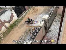 THE DELIVERY GUY THAT PUT MY FOOD UNDER HIS ARMPIT IN IBADAN NIGERIA
