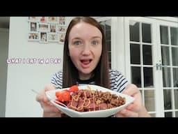 WHAT I EAT IN A DAY