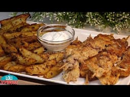 BROCHETAS DE CALAMAR CON PATATAS GAJO EN FREIDORA DE AIRE. Todo hecho al mismo tiempo y muy fácil.
