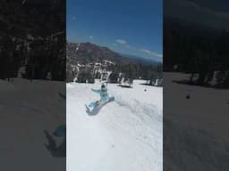 Snowboarding on a wave 😍 #snakerun #palisades ￼#snowboarding #closingday