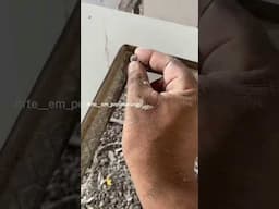 A porta que Deus fecha ninguém abre e a porta....