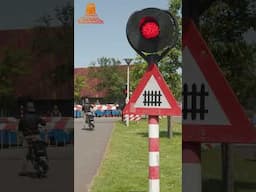 Dutch Railroad crossing - Stoomgroep West
