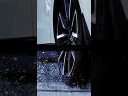 With wide grooves & a silica-rich compound, Victra Sport AS keep you planted when roads turn slick.