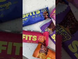 15g protien 1g sugar 4g fiber 🍫 give it to me!!!!!!! #proteinbar #lowsugar #hughprotein #plantbased