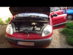 How to Replace the Front Turn signal Light Bulb on Citroen Xsara Picasso? (12V, PY21W)