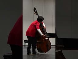 Ju-Fang Liu showing students how to play close to the bridge! #doublebass