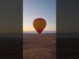 Would you wake up at 5 am for this experience? #hotairballoon #marrakech