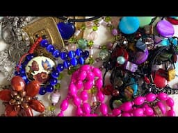 A  Great Goodwill Jewelry Jar !
