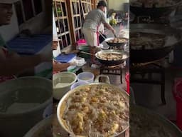 PROSES GORENG AYAM UTUH MOMON FRIED CHICKEN PONOROGO