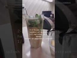 Healthy peppermint ‘milkshake’