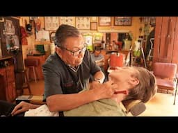 💈 I Got a Relaxing Shave In This 1970s Time Capsule | Barbería Willy, Antigua Guatemala