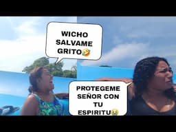 Todos gritan del miedo al subirse a este tobogán KARINA hasta se orino