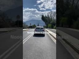 NOOOO NOOOO LA POLIZIAAA