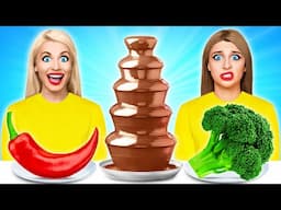 चॉकलेट फाउंटेन फोंड्यू चैलेंज | शरारत युद्ध Multi DO Food Challenge