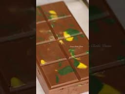 Homemade Kunafa Chocolate😋 #kunafachocolate #chocolate #shorts #youtubeshorts #homemadechocolate