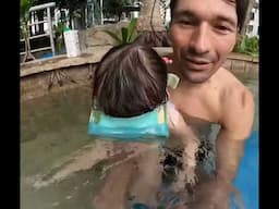 Apprendre à nager et mettre visage dans l'eau pour faire des bulles un masque 🐠🐬☺️