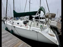 1999 Beneteau Oceanis 311 Cruising Sailboat vide walkthrough review By: Ian Van Tuyl Yacht Broker