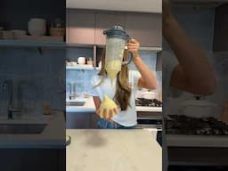 soft serve smoothie 🍍