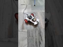 Obstacles Avoider Car 🫣🌚 #shorts #shortvideo #short #arduino