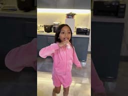 INTIP PERSIAPAN LEIKA LATIHAN NYANYI 😍 PENASARAN GAK?? #leika #viralvideo #trending #shorts
