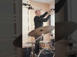#MicChallenge: Four Mics, Two Drummers – Who Wins?