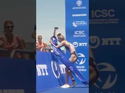 She’s simply unstoppable 😮‍💨 Cassandre Beaugrand 🇫🇷 #Triathlon #WTCSAlghero