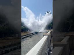 HUGE splash on Pittsburgh Plunge at Kennywood #themepark #rollercoaster #amusementpark
