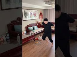 baby jadi korban si ayah biar gak di marahin ibuk hahaha