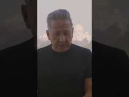 "No merezco que pretendas olvidarme… 💔 Yo Que Te Amé (Versión Montaner)"