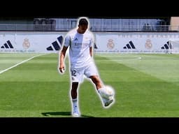 Trent Alexander-Arnold SHOWS OFF HIS SKILLS and SIGNS his Real Madrid contract