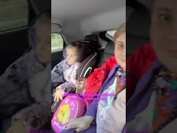 За тысячу километров к маме и бабушке,чтобы просто обняться и увидеть друг друга хоть один раз в год