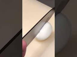 How to cut a hard boiled Egg #egg #eggciting