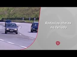 Rodovias cheias no feriado