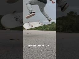 Flick of the Kickflip in slow motion - Skateboard Trick