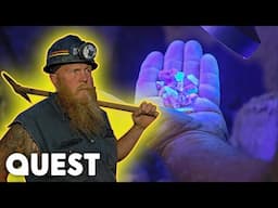 JC And Rod Go Fluorescent Opal Mining | Opal Hunters Red Dirt Road Trip