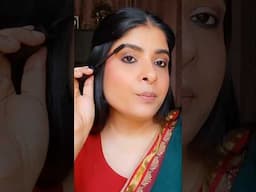 #SHORTS | Traditional Indian Makeup | #Makeup #makeuptutorial  #makeupshorts | Antima Dubey [Samaa]