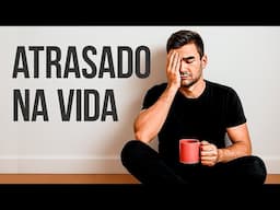Se você se sente atrasado financeiramente, assista a este vídeo