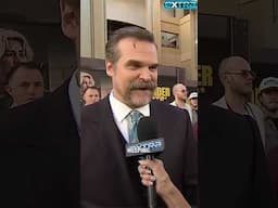 David Harbour says #StrangerThings finale had everyone WEEPING! 😭