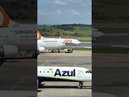 Boeing 737-800, taxiando e decolando - #aeroportodeconfins - 15/04/2025