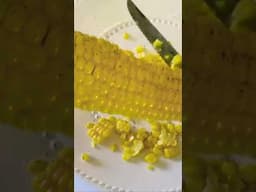 Microwave CORN-ON-THE-COB in 3 Minutes 🌽 So YUMMY 😋 #food #eating #corn #shorts