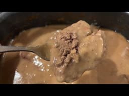 Sunday Supper: Cube Steak & Onion Gravy 🍽️