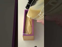Wait for free soap recipe - simple and easy! #soapmaking #howto
