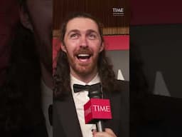 #hozier Weighs in on the 'Yell' and Shares His Hair Routine