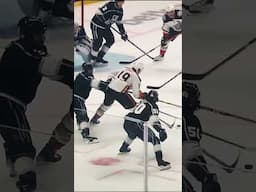 This Move Screams High Hockey IQ 🧠